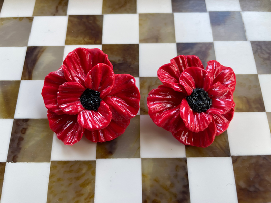 Handmade Polymer clay earrings red flowers, sterling silver stud.
Lightweight