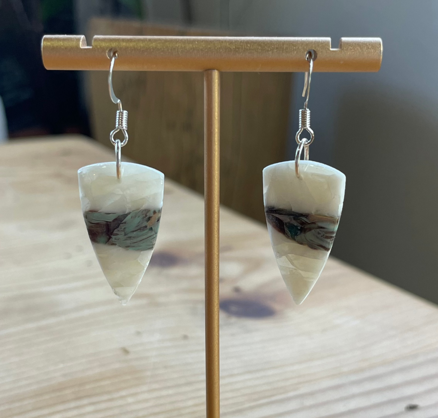 Sterling and silver plated, Unique handmade polymer clay earrings, turquoise in white quartz.
Lightweight