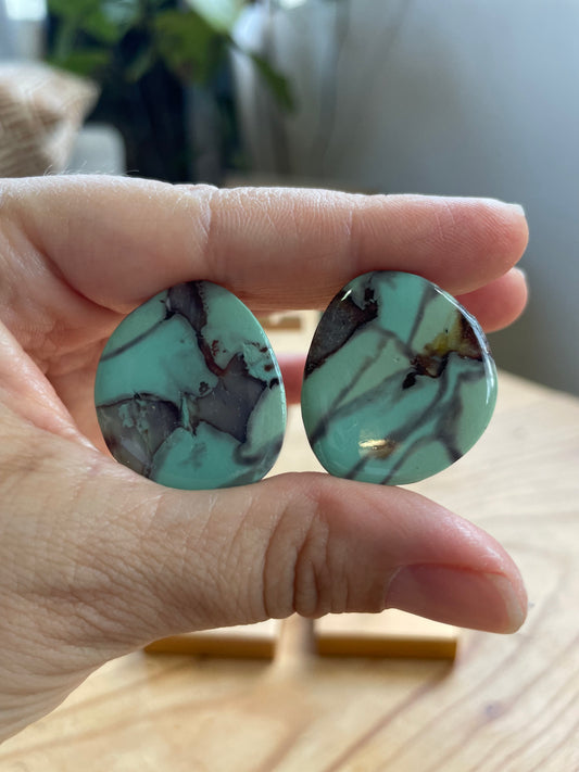 Turquoise medium Stud